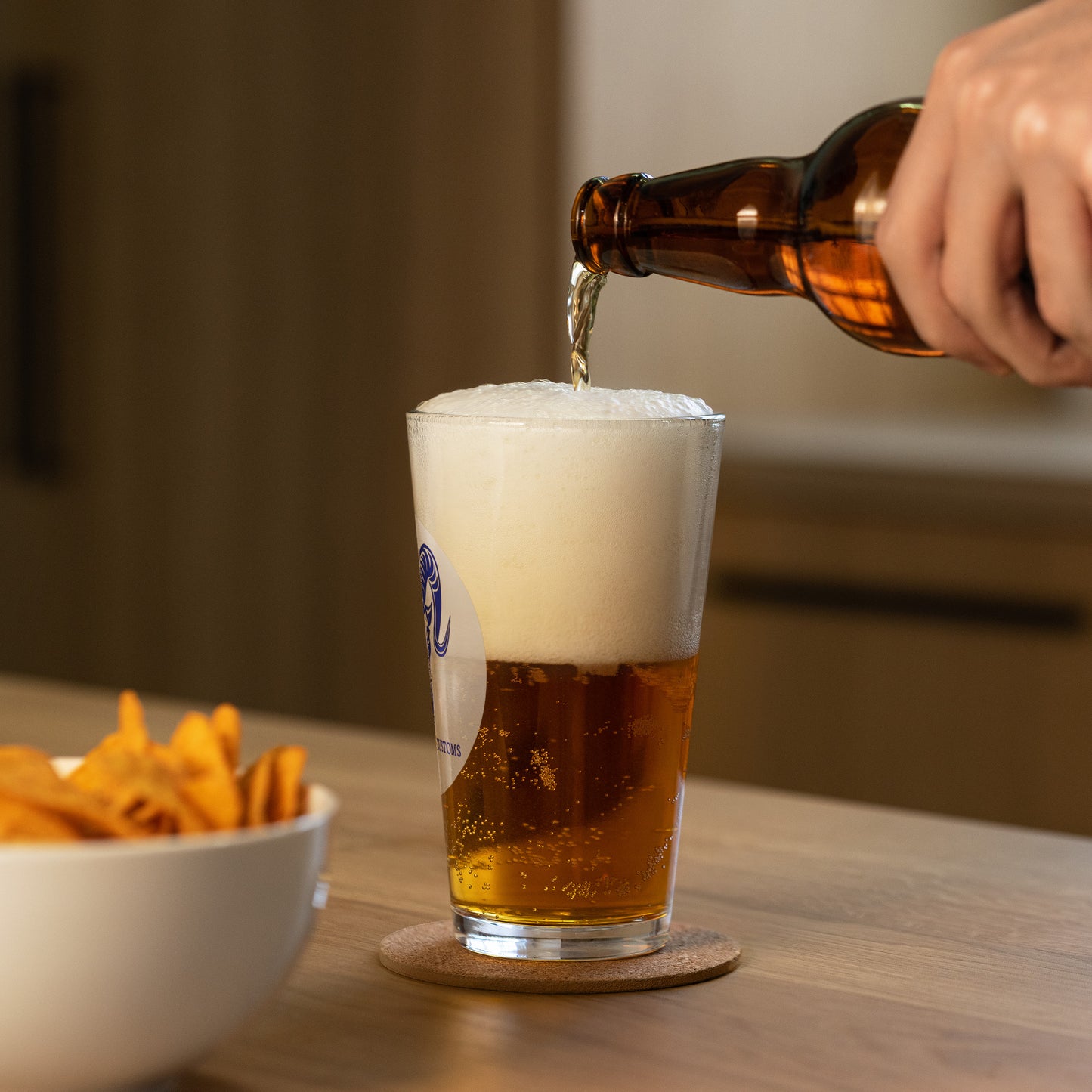 Shaker pint glass